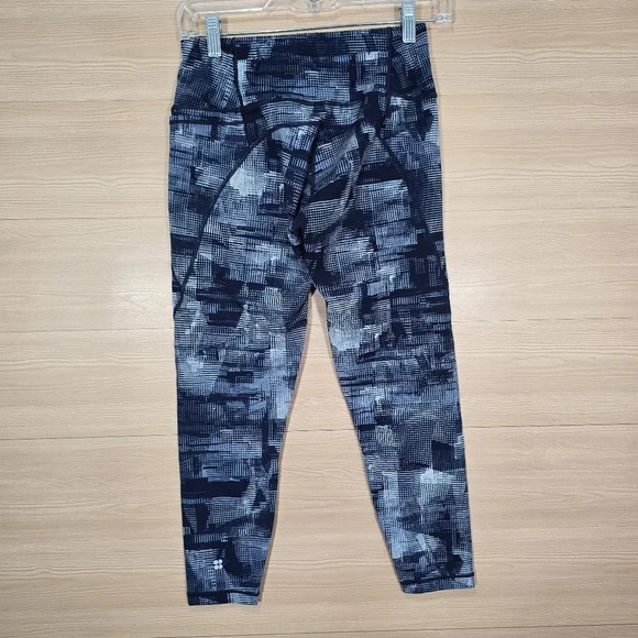 Sweaty Betty Zero Gravity 7/8 Leggings Blue Grid Print Size Small - Picture 4 of 10